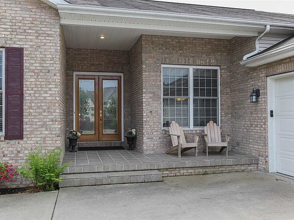 3rd image of 2520 E Sandberg Ct
