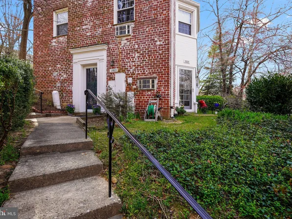 3323 Valley Dr, Alexandria, VA 22302