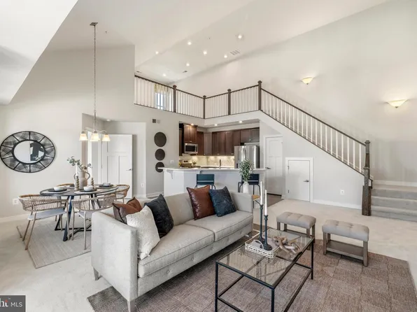 3411 Angelica Way #401, Frederick, MD 21701