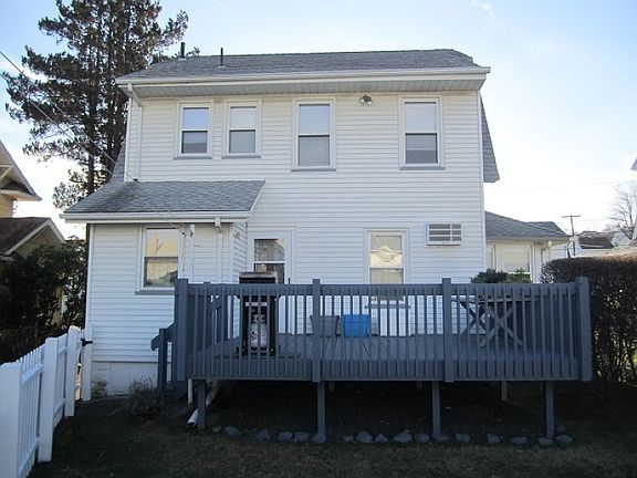 3rd image of 60 Belgrade Ave