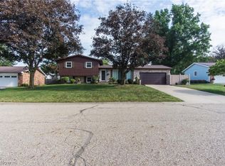 9527 Hess Mill Rd NE, Bolivar, OH 44612