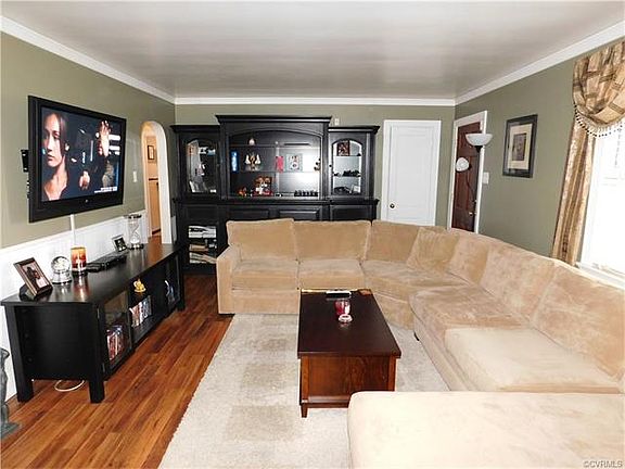 4th image of 1040 Shelby Dr