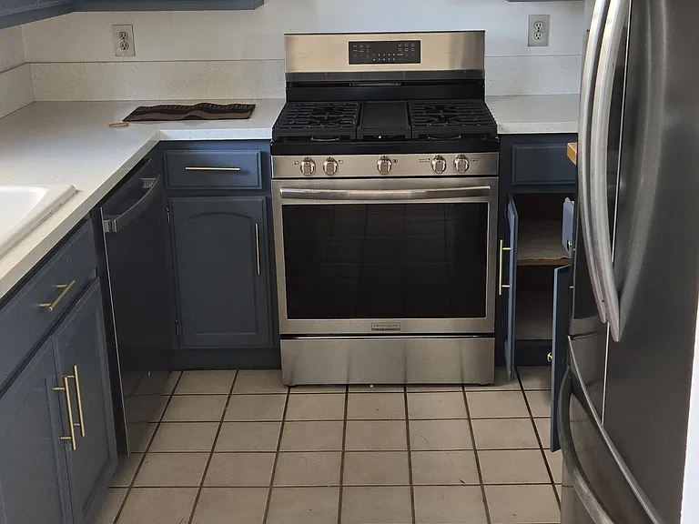 823 Maple St #C — Photo 7