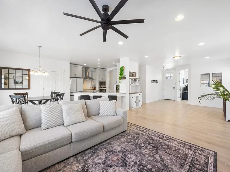 5962 W Milano Dr — Photo 14