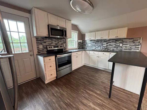 82 Tolman Ave Floor 2, Leominster, MA 01453