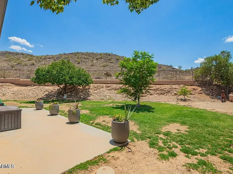 239 E Aster Dr — Photo 25