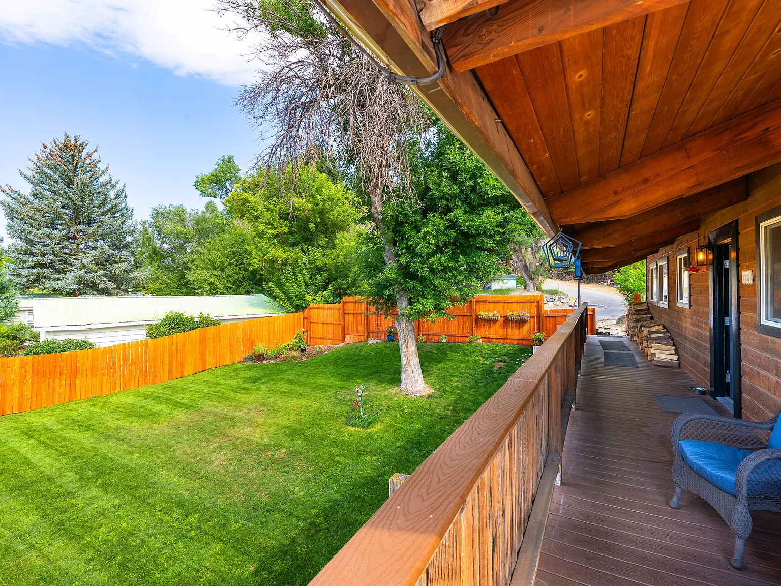 431 E Sopris Dr — Photo 4
