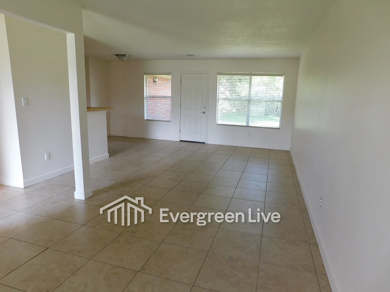 2 bed, 1.0 bath, 1476 sqft, $1,395 — Photo 4