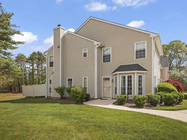 33 Culford Place, Morganville, NJ 07751