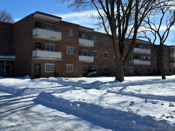 31 Parkside Dr S #109, Saint Thomas, ON N5R 3V1