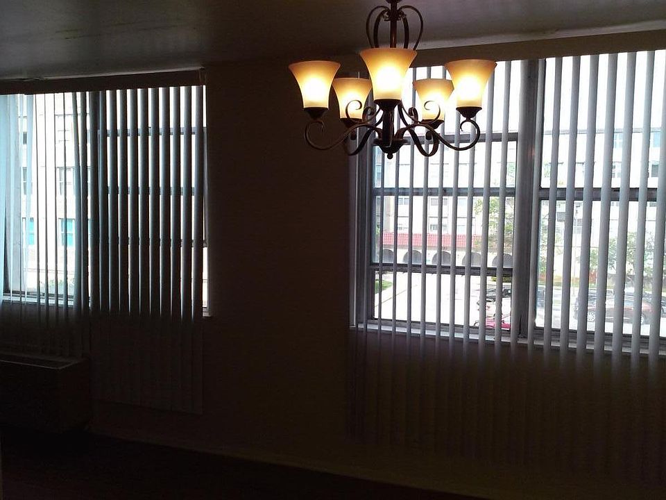 1st image of 4350 W Ford City Dr #0