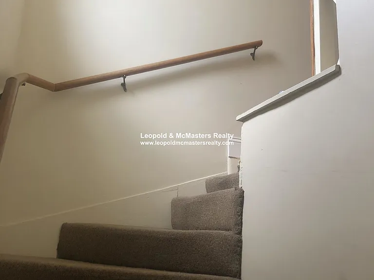59 Waverly St #2 — Photo 26