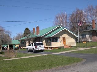 305 E North St, Enterprise, OR 97828