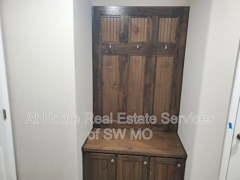 624 S Southgate Dr — Photo 11
