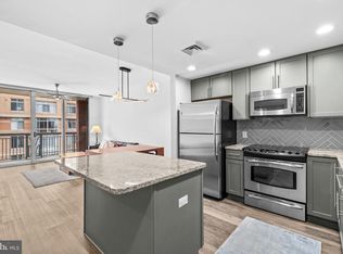 1020 N Highland St Unit 907, Arlington, VA 22201