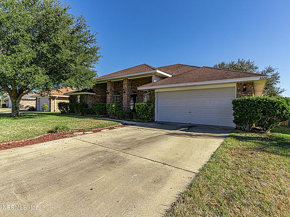 2nd image of 3220 Silverado Cir
