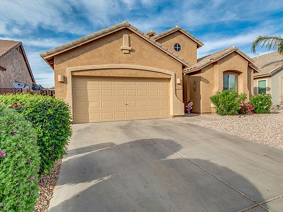 2nd image of 174 E Rock Wren Dr