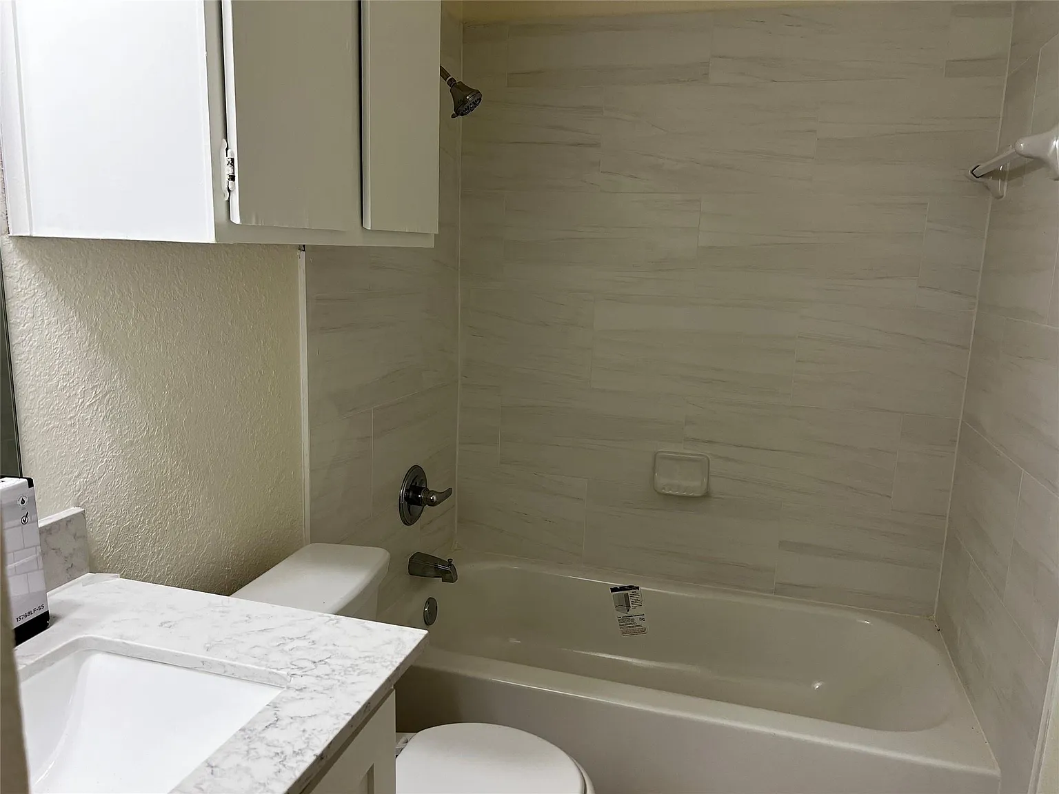 2 bed, 1.0 bath, 1536 sqft, $895 — Photo 2