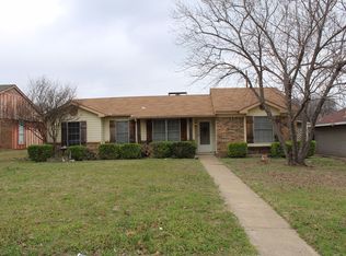1411 Ross Ln, Seagoville, TX 75159