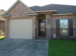26720 Palmetto Ct W, Denham Springs, LA 70726
