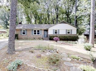 911 Springwell Cir, Cary, NC 27511