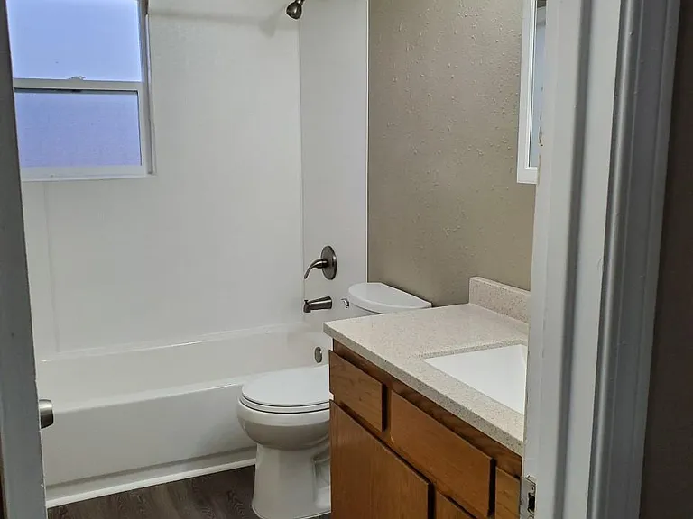 626 S Horton St — Photo 6