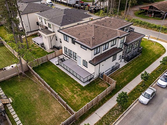 4th image of 20280 27a Ave