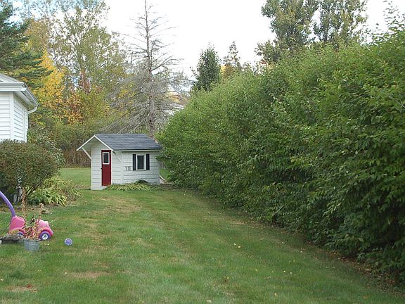 3rd image of 28 Sunset Avenue