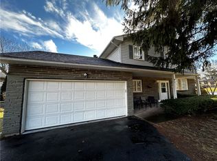 41 Brasser Dr, Rochester, NY 14624