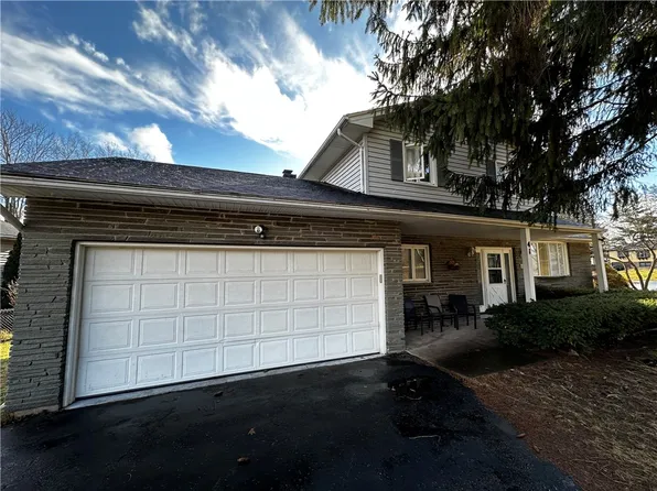 41 Brasser Dr, Rochester, NY 14624