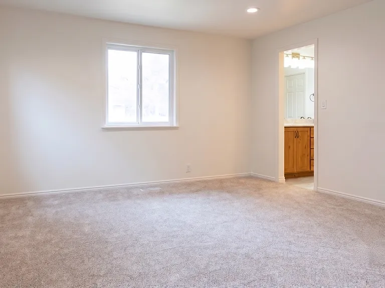 1320 N 600 W — Photo 10