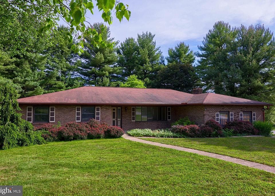 1st image of 2455 Sutton Rd