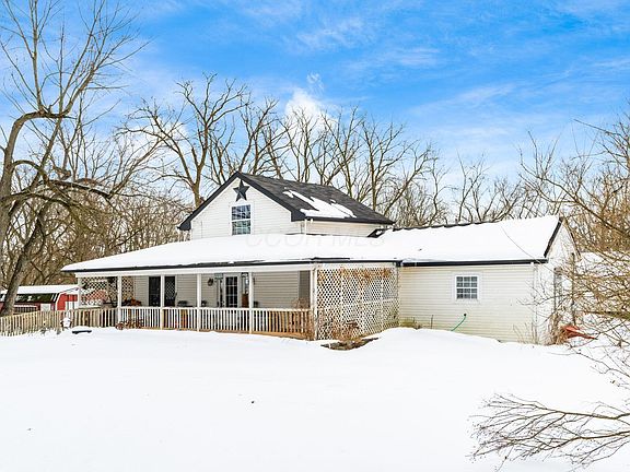 4th image of 1735 Dyer Rd