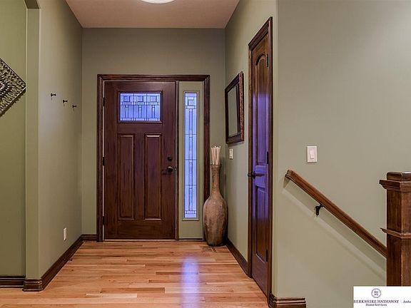 4th image of 18211 Ontario St