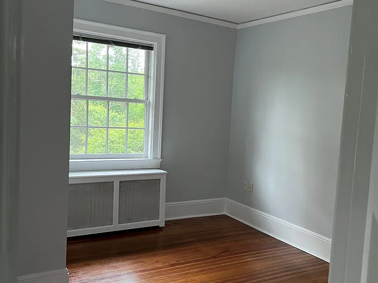 246 Beechmont Dr — Photo 11