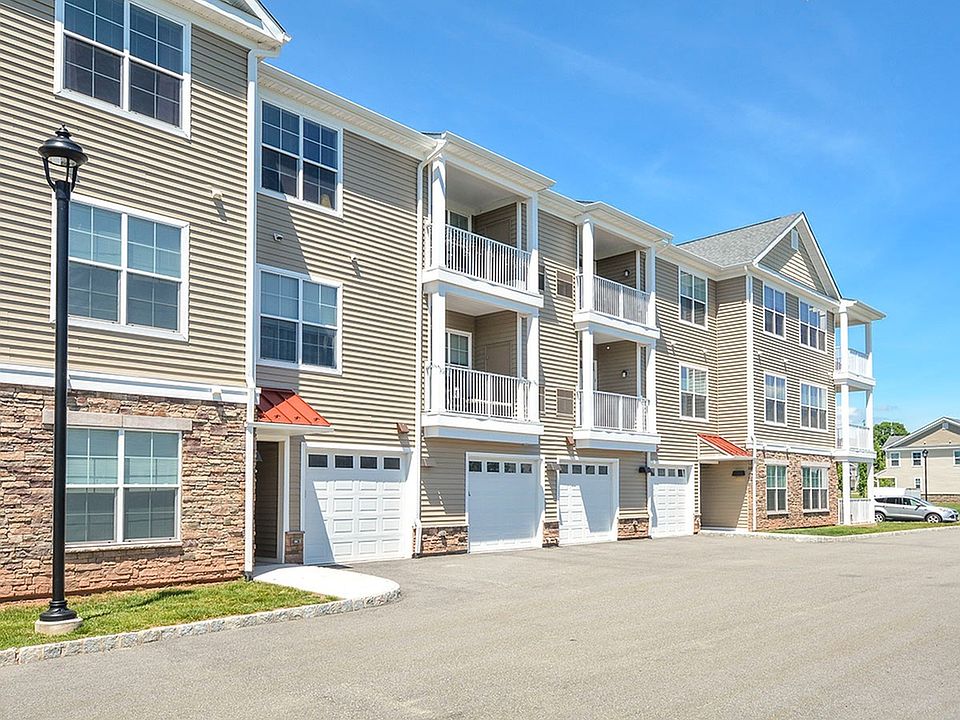 Exterior Apartments