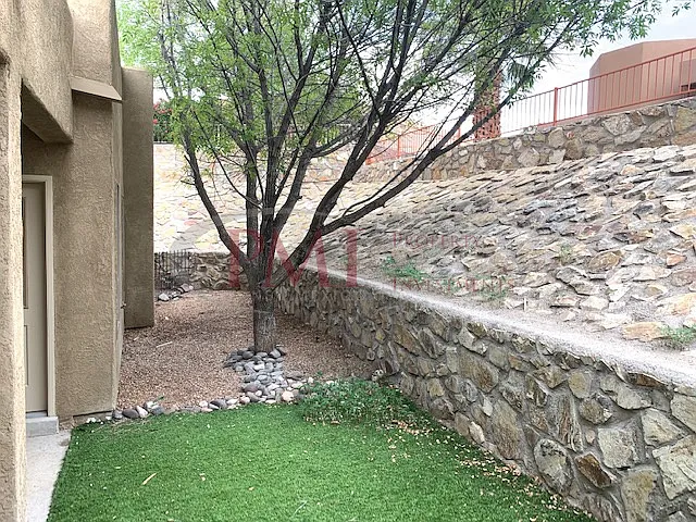 2220A Dakota Dr — Photo 32