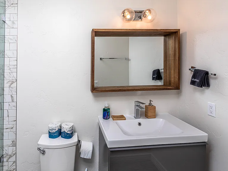 3420 Sheik Dr — Photo 25