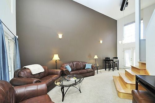 3rd image of 790 N Clarkson St APT 105