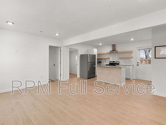 3rd image of 2134 25th Ave N