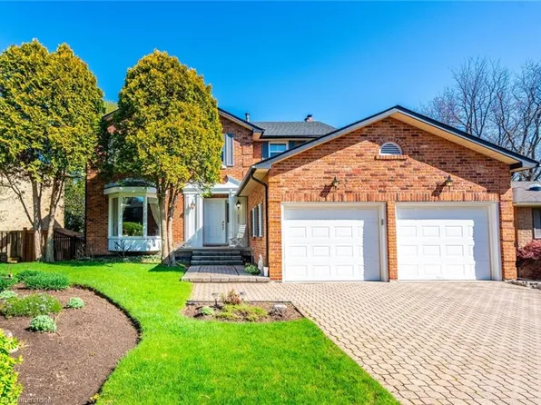 322 Lloyminn Ave, Hamilton, ON L9G 3X4