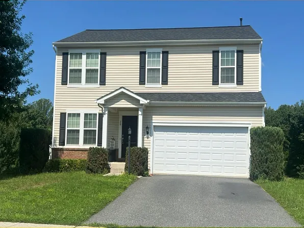 28 Hopkins Branch Way, Fredericksburg, VA 22406