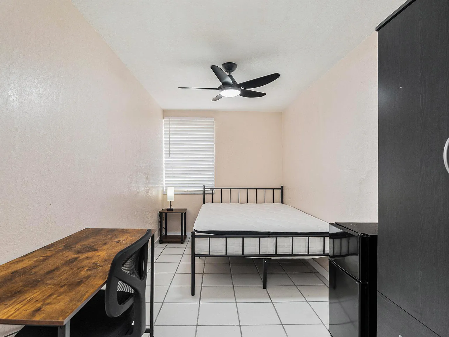 4 bed, 3.0 bath, 1513 sqft, $724 — Photo 3