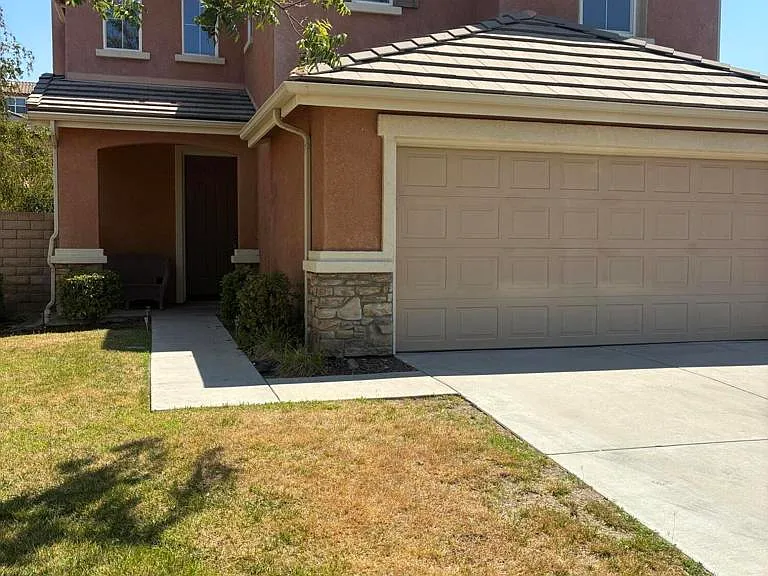 28360 Maitland Ln — Photo 1
