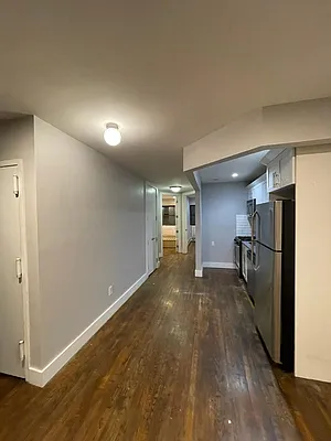 Rented by Aron Fried, LREB | media 10