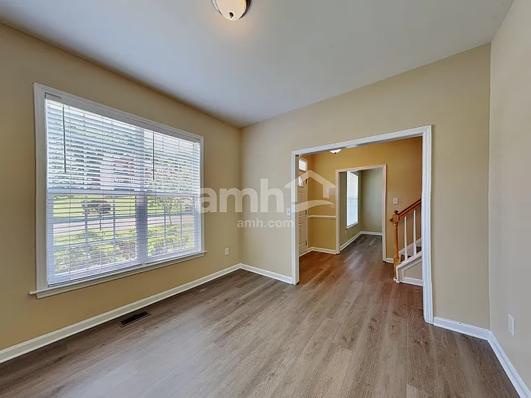 918 Pristine Ln — Photo 8
