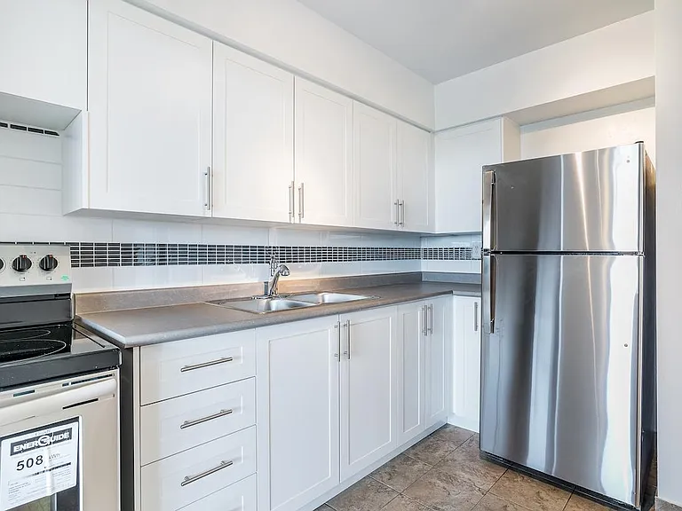 500 Murray Ross Pkwy — Photo 9