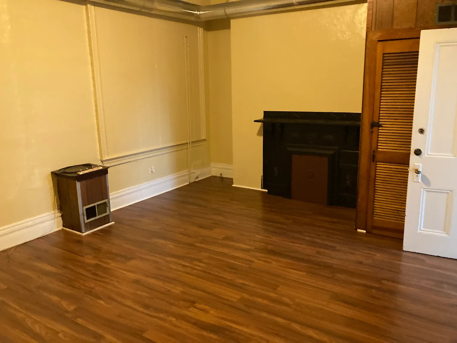 5 bed, 10 sqft, $2,000 — Photo 3