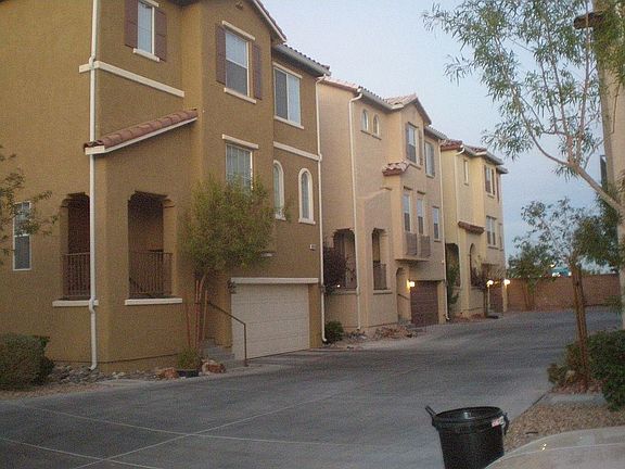 2nd image of 8924 Jamie Lee Ave