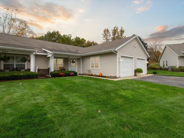 4208 Peak Ln NE, Grand Rapids, MI 49525